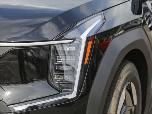 New 2026 Kia EV9 Wind image 13