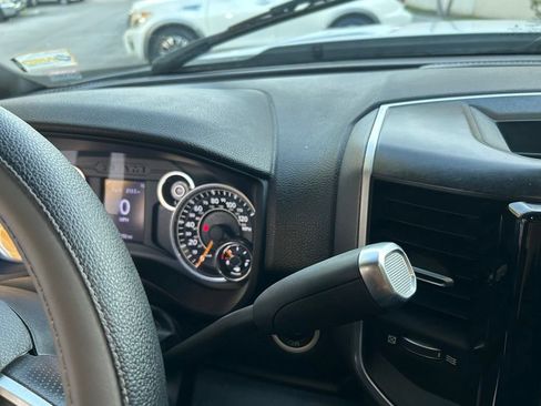 Used 2021 RAM 2500 Big Horn image 23