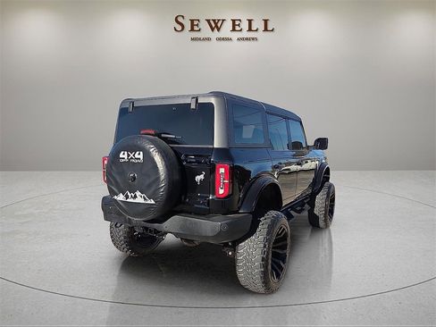 Used 2023 Ford Bronco Outer Banks image 4