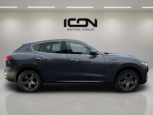 Used 2023 Maserati Levante Modena image 8