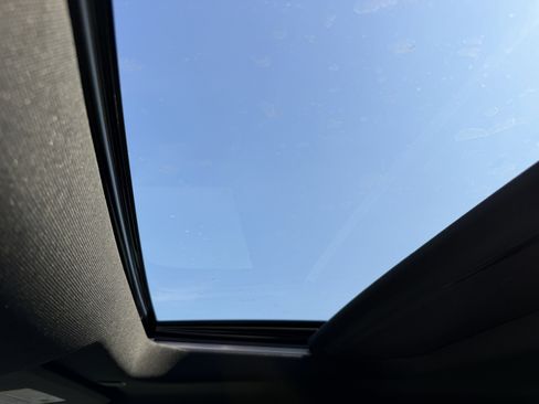 Used 2022 GMC Sierra 1500 AT4 w/ AT4 Preferred Package image 24