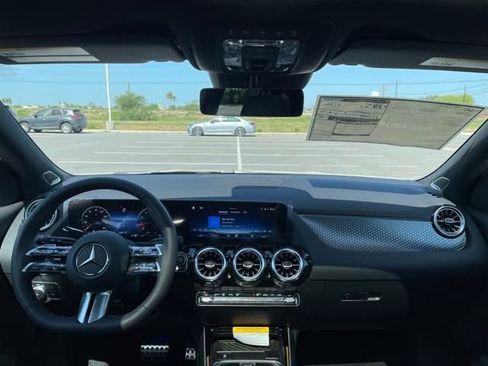 New 2025 Mercedes-Benz GLA 250 image 6