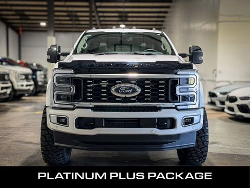 Used 2025 Ford F450 Platinum w/ Platinum Plus Package AWD/4WD image 3