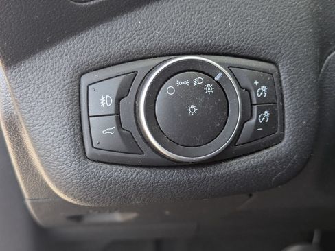 Used 2017 Ford Escape SE AWD/4WD image 21