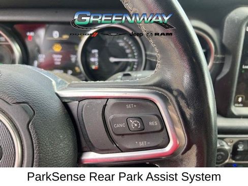 Used 2022 Jeep Wrangler Unlimited Rubicon 4xe w/ Cold Weather Group AWD/4WD image 10