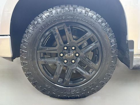 Used 2022 Chevrolet Silverado 1500 Custom image 29