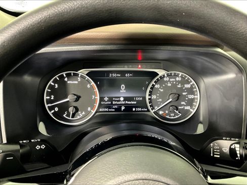 Certified 2022 Nissan Rogue SV AWD/4WD image 13