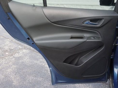 Used 2024 Chevrolet Equinox LT FWD image 24