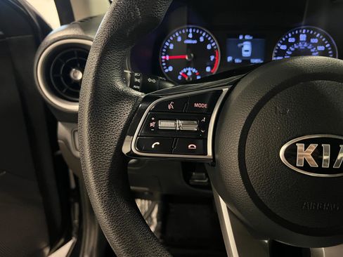 Used 2021 Kia Forte LXS image 13