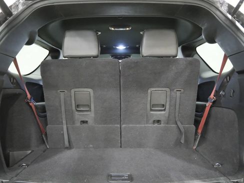 Used 2019 Dodge Durango SRT w/ Technology Group AWD/4WD image 28