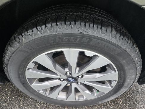 Used 2019 Subaru Outback 2.5i Touring w/ Popular Package #3A image 13