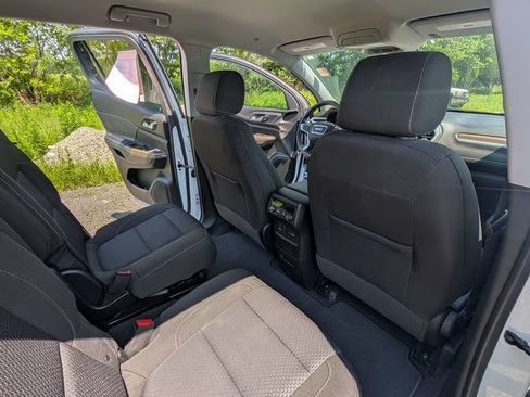 Used 2023 GMC Acadia SLE w/ Driver Convenience Package AWD/4WD image 16