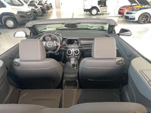 Used 2023 Chevrolet Camaro SS RWD image 8