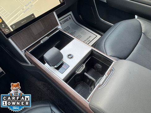 Used 2025 Land Rover Range Rover Long Wheelbase Autobiography image 14