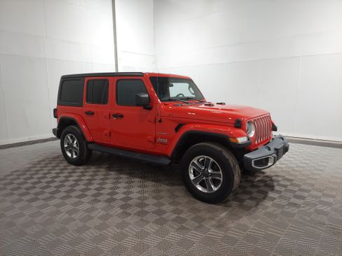Used 2021 Jeep Wrangler Unlimited Sahara image 4