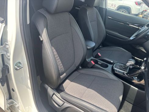 Used 2025 Kia Seltos S FWD image 37