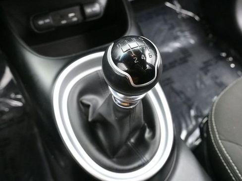 Used 2019 Kia Soul image 18