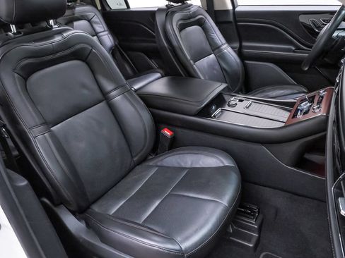 Used 2022 Lincoln Aviator Reserve w/ Elements Package Plus RWD image 17