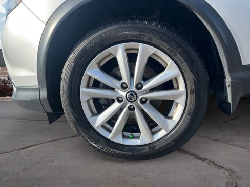 Used 2019 Nissan Rogue Sport SV w/ Technology Package image 14