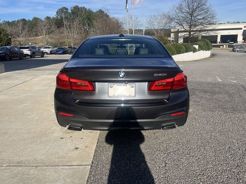 Used 2019 BMW 540i w/ M Sport Package image 7