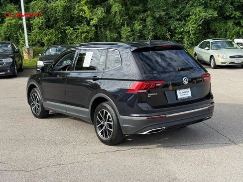 Used 2021 Volkswagen Tiguan SE FWD image 3