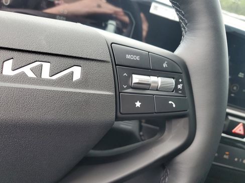 New 2026 Kia Sportage SX FWD image 22