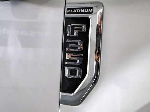 Used 2019 Ford F350 Platinum w/ Platinum Ultimate Package AWD/4WD image 46