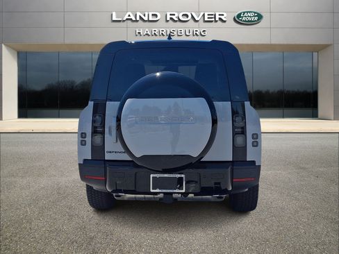 Used 2026 Land Rover Defender 130 S AWD/4WD image 4