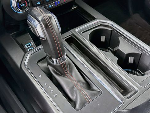 Used 2018 Ford F150 Lariat w/ Equipment Group 502A Luxury AWD/4WD image 19