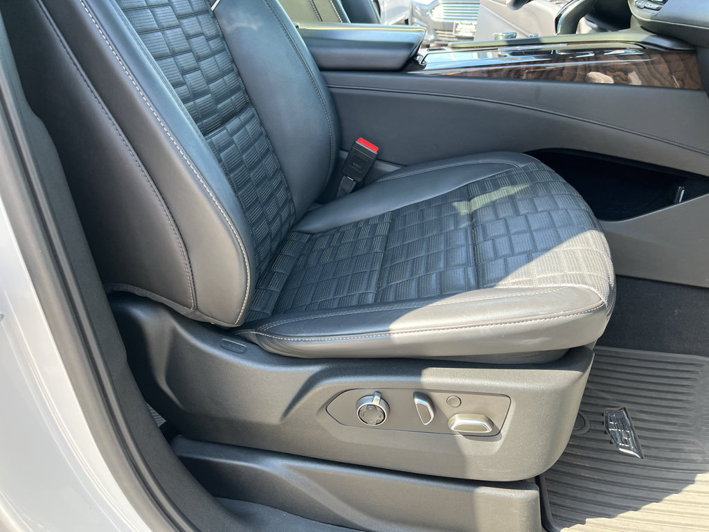 Used 2021 Cadillac Escalade Sport Platinum w/ LPO, ONYX Package AWD/4WD image 55