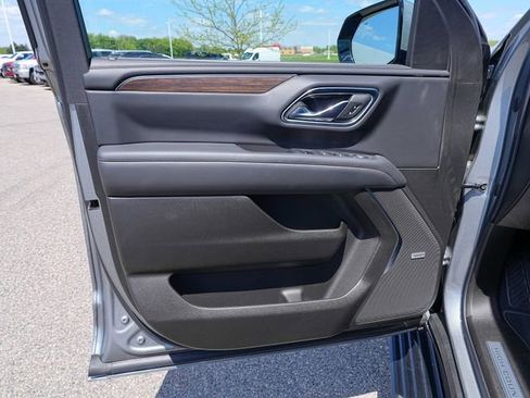 Used 2023 Chevrolet Tahoe High Country AWD/4WD image 26