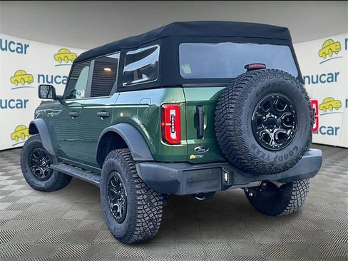 Used 2023 Ford Bronco Wildtrak image 2