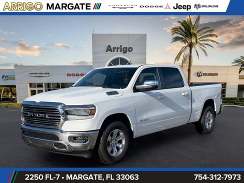 Used 2024 RAM 1500 Laramie AWD/4WD image 3