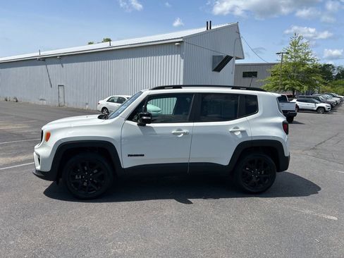 Certified 2022 Jeep Renegade Altitude image 6