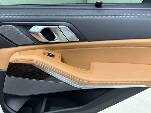 New 2026 BMW X5 xDrive40i w/ M Sport Package image 27
