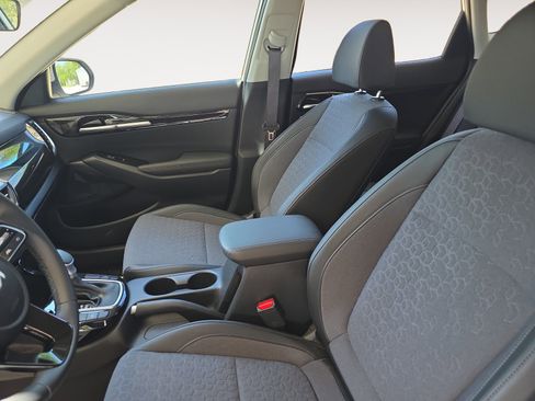 Used 2024 Kia Seltos S FWD image 21