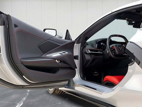 Used 2022 Chevrolet Corvette Stingray Coupe image 21