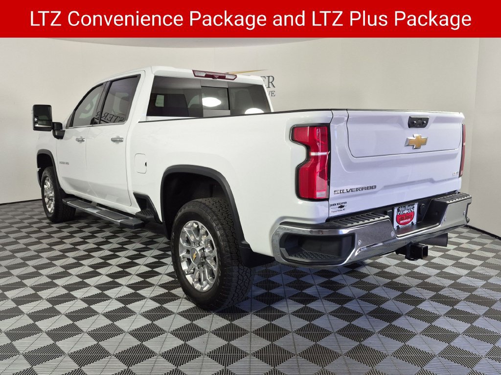 Used 2025 Chevrolet Silverado 2500 LTZ w/ LTZ Plus Package AWD/4WD image 8