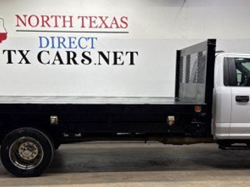 Used 2020 Ford F550 2WD Regular Cab Super Duty image 4