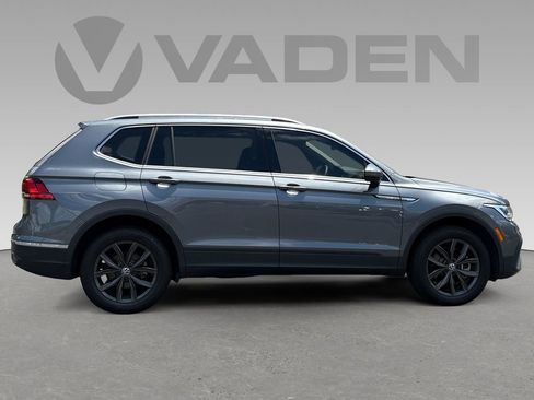 Used 2023 Volkswagen Tiguan SE FWD image 5