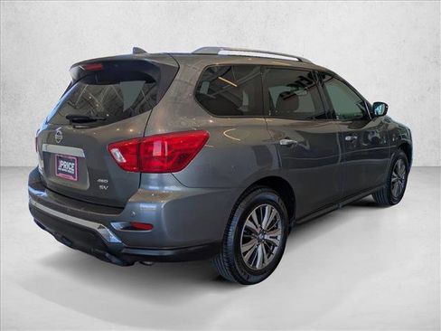 Used 2020 Nissan Pathfinder SV image 5