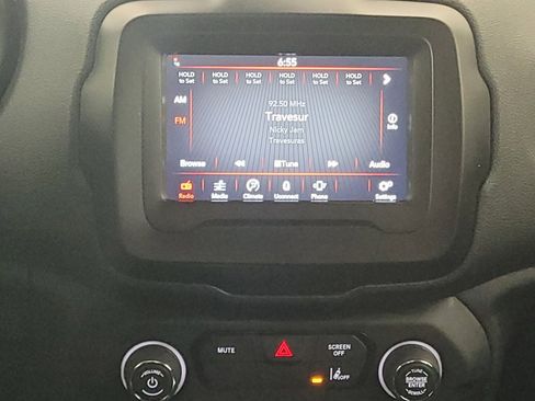Used 2021 Jeep Renegade Sport FWD image 25