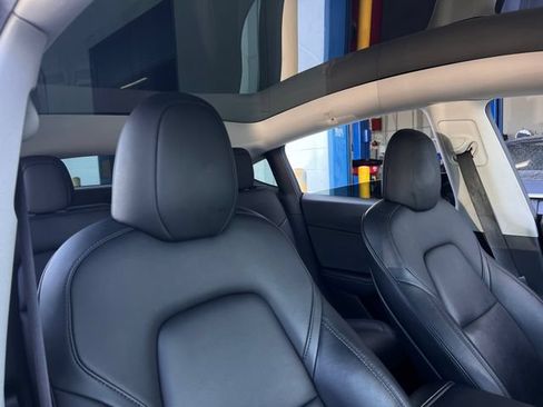 Used 2021 Tesla Model Y 2WD image 32