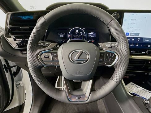 New 2026 Lexus TX 500h AWD image 10