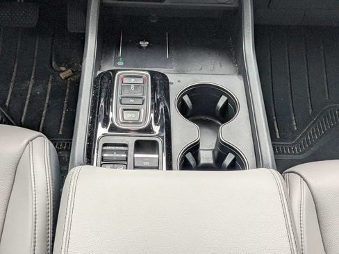 Used 2024 Honda Pilot EX-L image 18