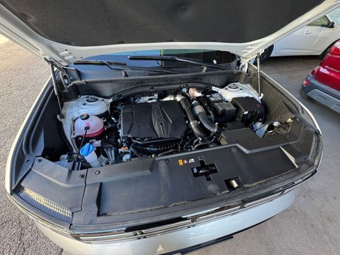 Used 2025 Hyundai Santa Fe SEL image 31