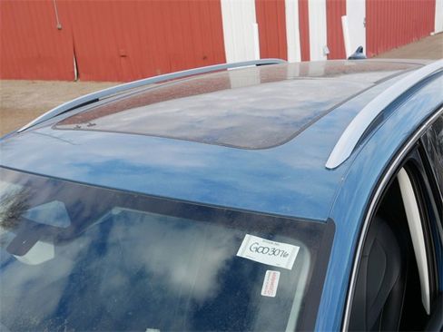 New 2026 Volkswagen Tiguan SE image 6