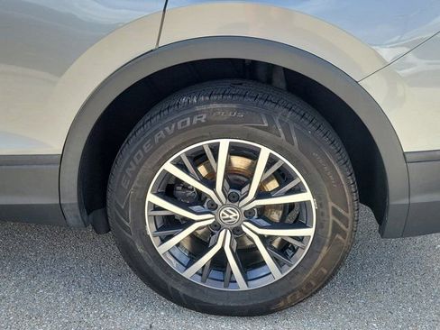 Used 2021 Volkswagen Tiguan S FWD image 9