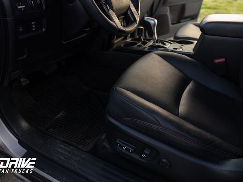 Used 2021 Toyota 4Runner TRD Off-Road Premium image 26