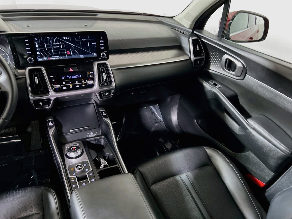 Used 2023 Kia Sorento EX AWD/4WD image 21